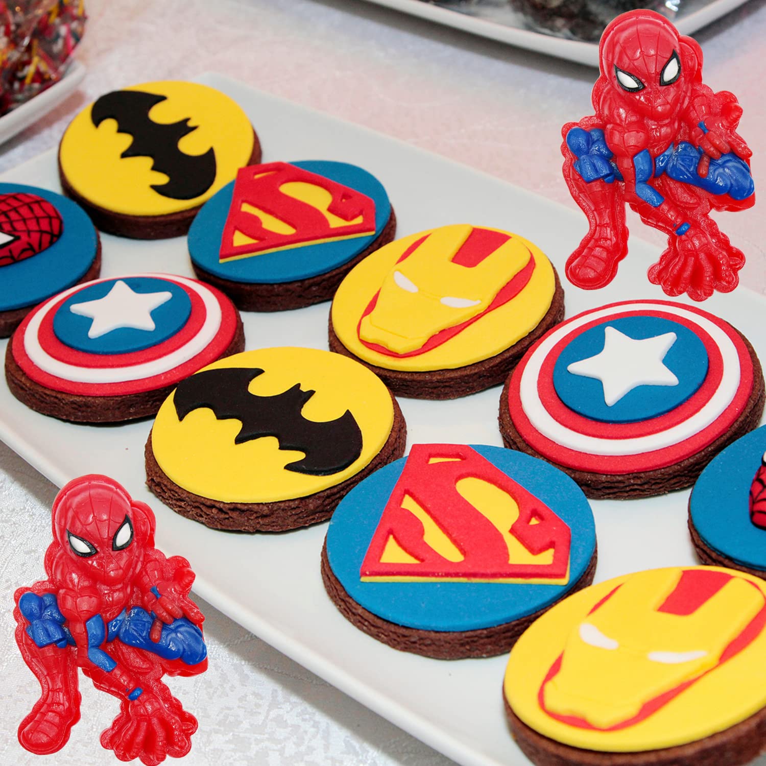 Galerie Marvel Spiderman with Mini Spider Gummy Candy, Fruit Punch Flavored, Christmas Gifts Stocking Stuffers for Kids, 6 Ounce - Image 5