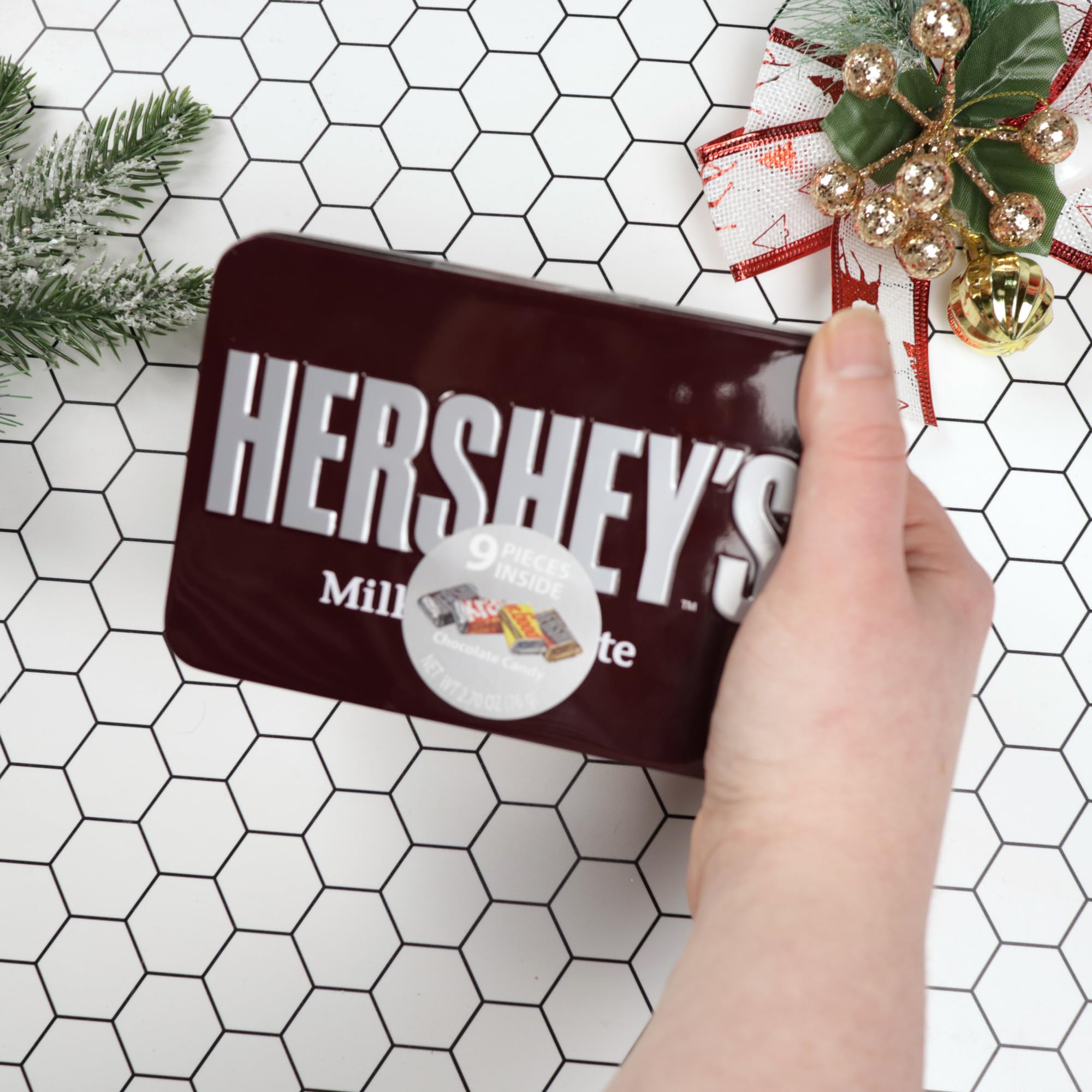 Hershey's Miniatures Nostalgic Gift Box, 9 Individually Wrapped Assorted Chocolates Inside, 2.70 Ounces - Image 3